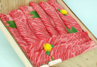国産牛 高級薄切り肉セット800g【すき焼き・しゃぶしゃぶ】【贈り物・ギフト】【特製木箱入り】の写真